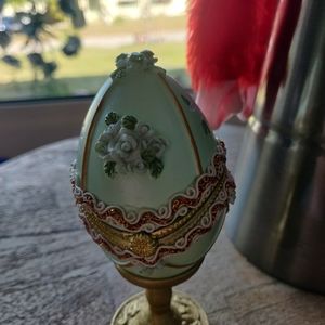 Fancy egg for decor with stand